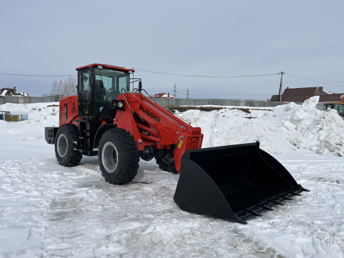 телескопический погрузчик builder tl30s