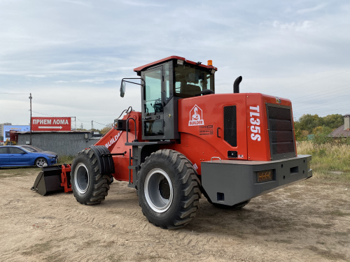 телескопический погрузчик builder tl35s